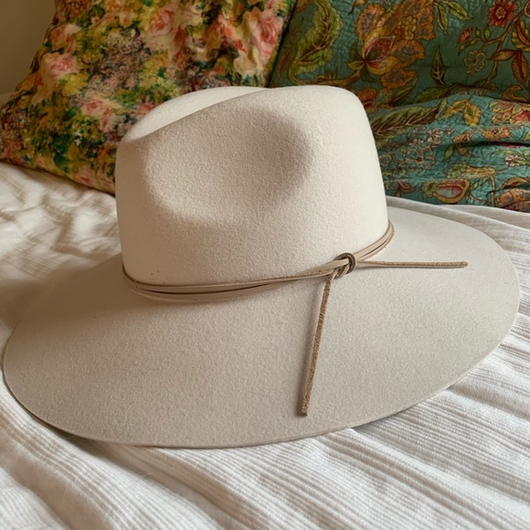 Wide Brim Wool Fedora 